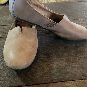 Born Women's Tan Leather Loafers